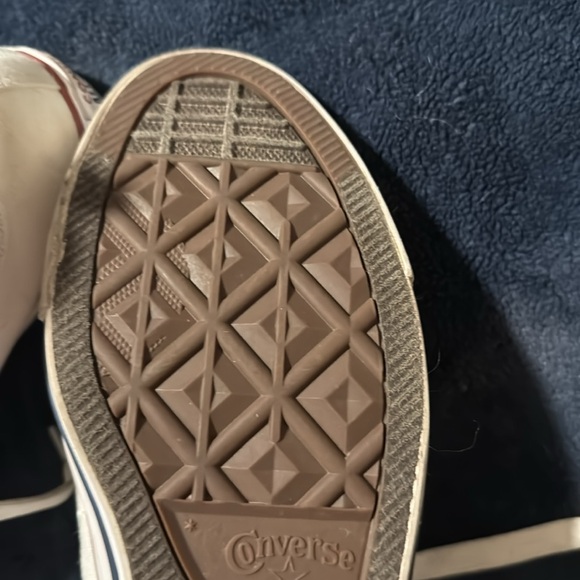 “Chuck Taylor” converse all stars size 9 - Picture 11 of 12